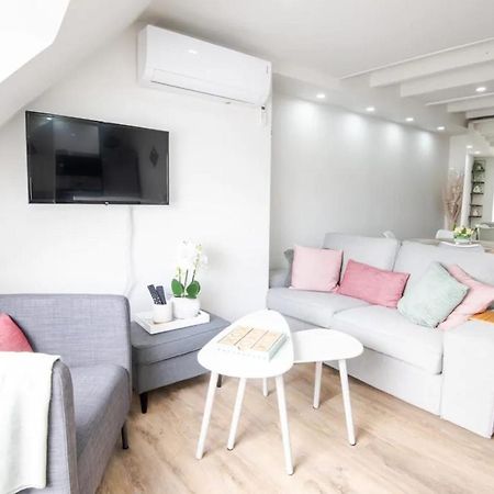 Comfortable Air-Conditioned T3 In The Heart Of Amboise With Parking Space Extérieur photo