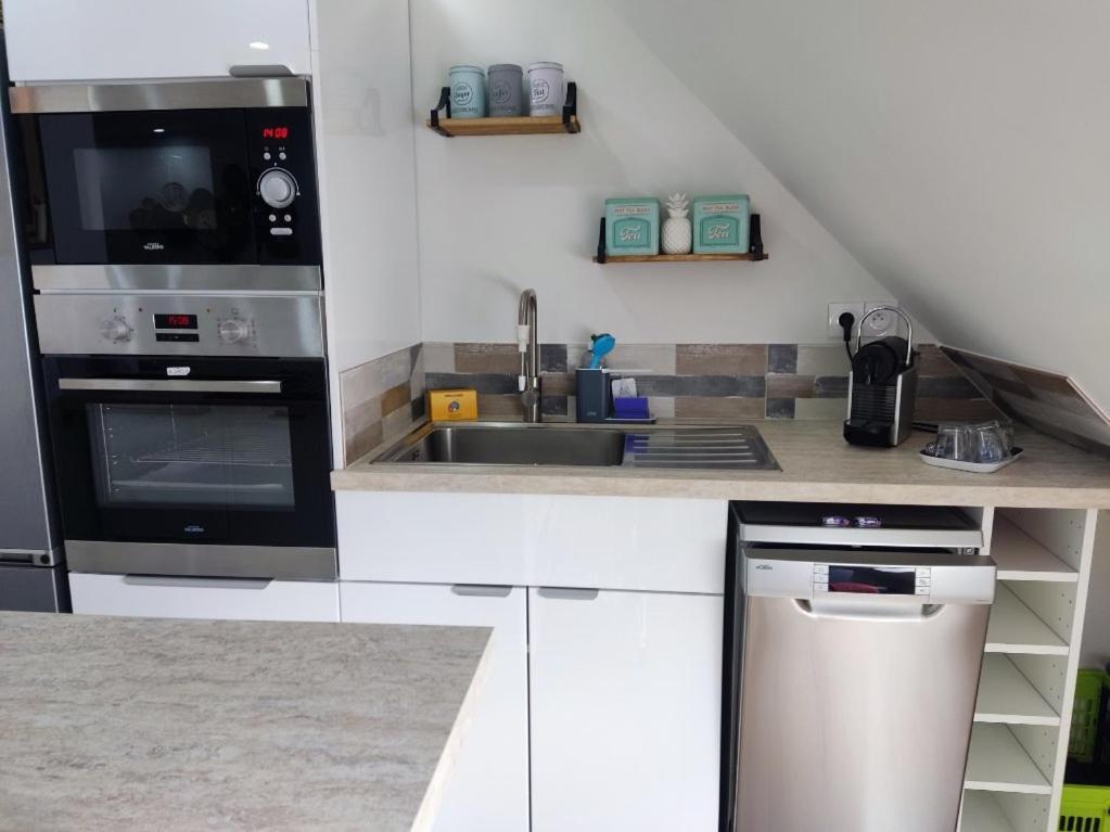 Comfortable Air-Conditioned T3 In The Heart Of Amboise With Parking Space Extérieur photo